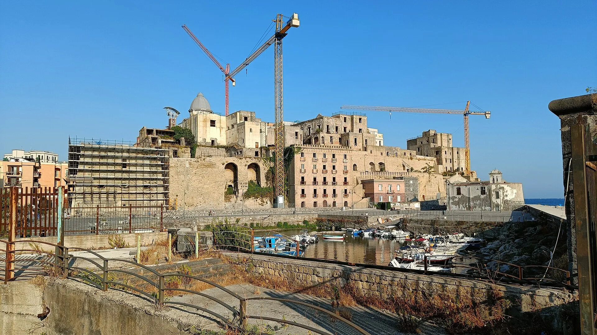 Rione Terra e i Campi Flegrei — 1